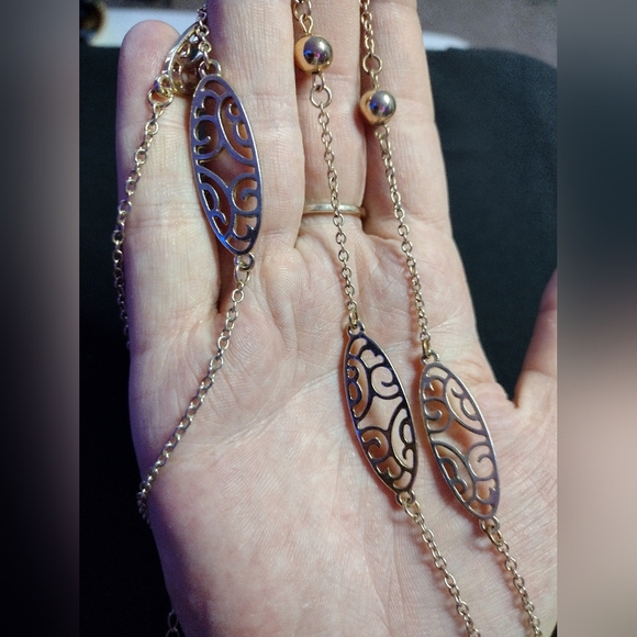 Elegant Silver and Gold Beaded Necklace Set - Picture 8 of 9